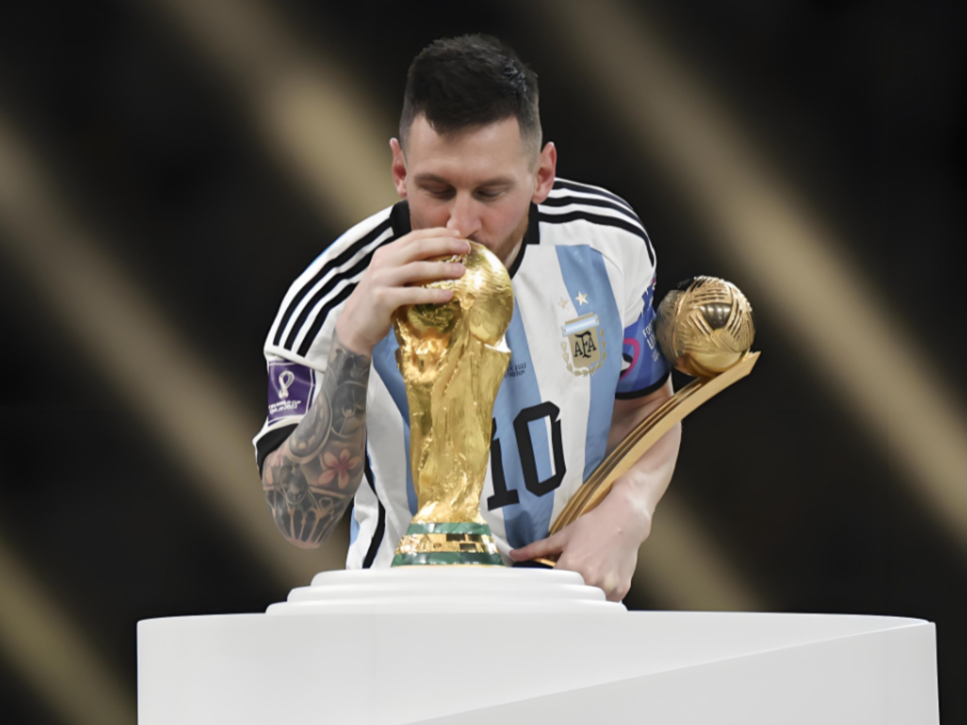 美记：米切尔的挫败感在加剧，贾莱特·阿伦成各队关注对象（美记：米切尔挫败感升级，贾莱特·阿伦成多队引援目标）