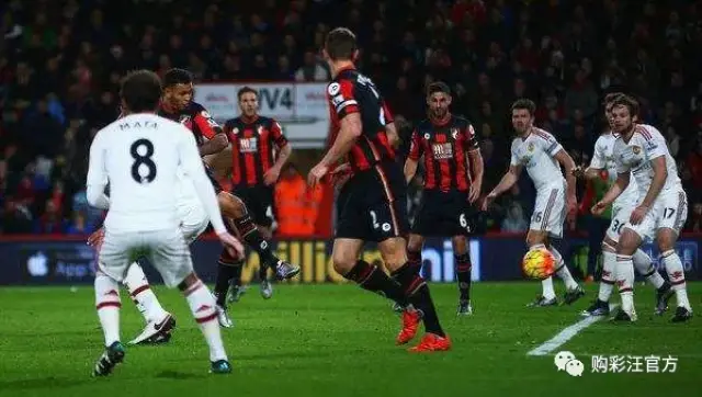 张镇麟上海首秀出战7分钟，3中3得到6分（张镇麟上海首秀仅出战7分钟，三投全中拿下6分）