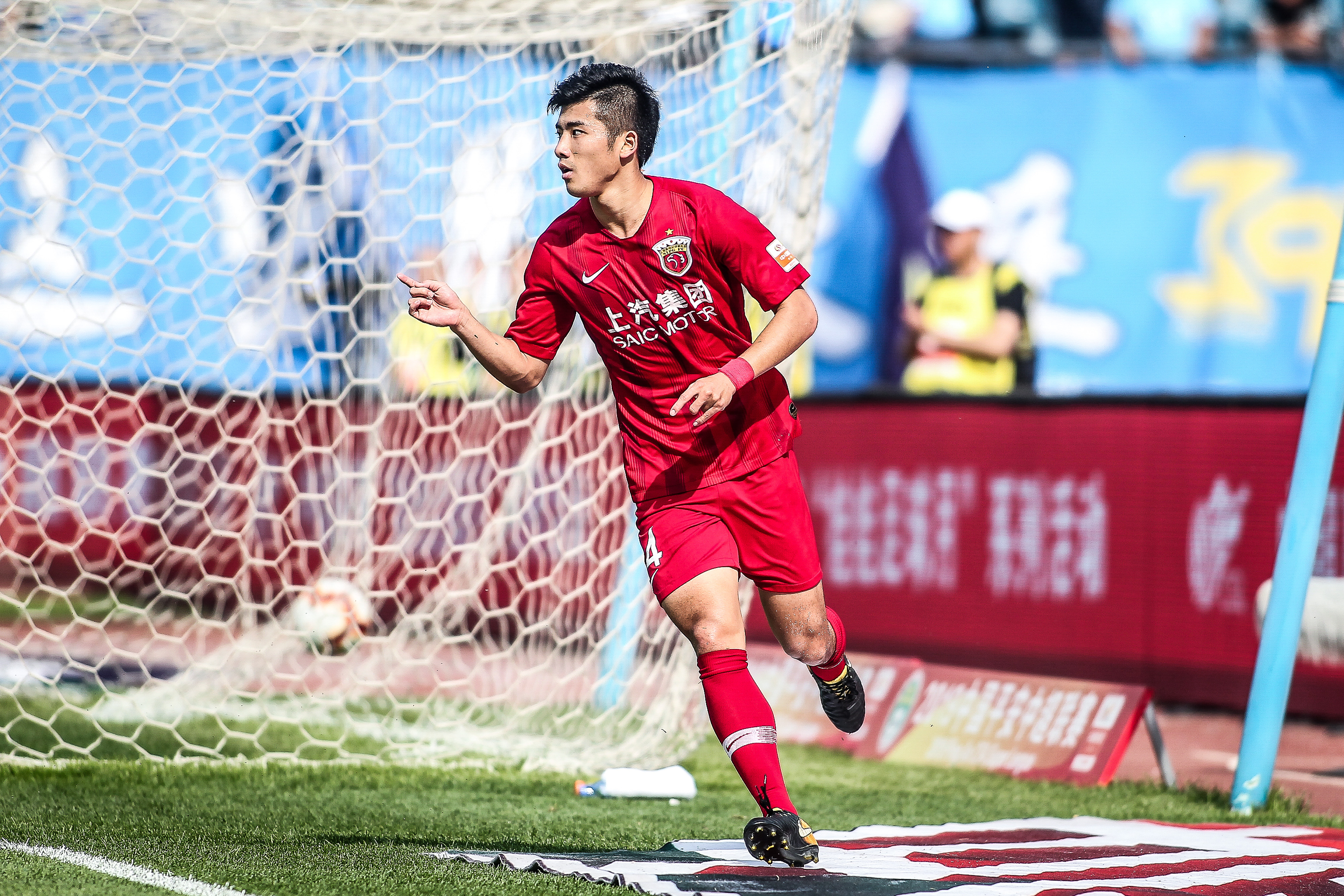 给CBA本赛季20支球队分档