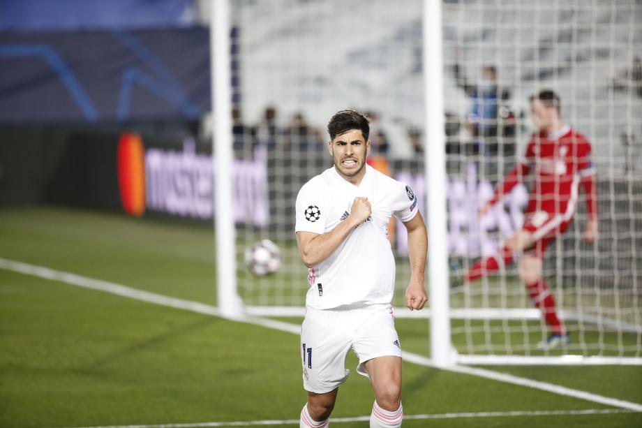 因球迷掷杂物被罚，塞维利亚官方：将对关看台的处罚提起上诉（球迷投掷杂物致看台被关，塞维利亚称将就处罚上诉）