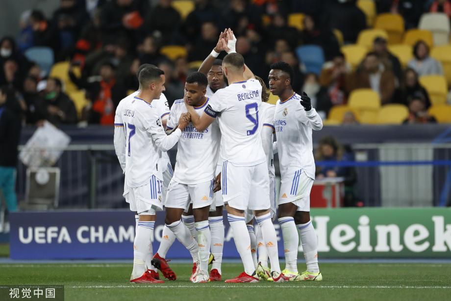 回应嘲讽，巴列卡诺主席：C罗梅西都没有抱怨过我们的更衣室（巴列卡诺主席回击：C罗、梅西从未抱怨我们更衣室）