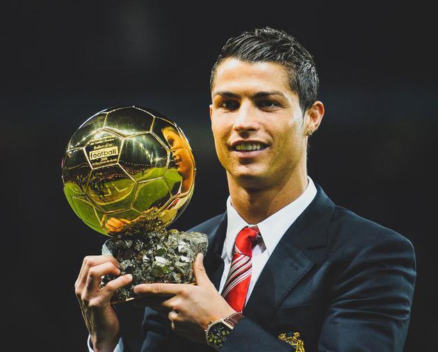 德甲500场里程碑，35岁霍村门将鲍曼成德甲历史第14位达成者（德甲500战达成！35岁霍村门将鲍曼成历史第14人）