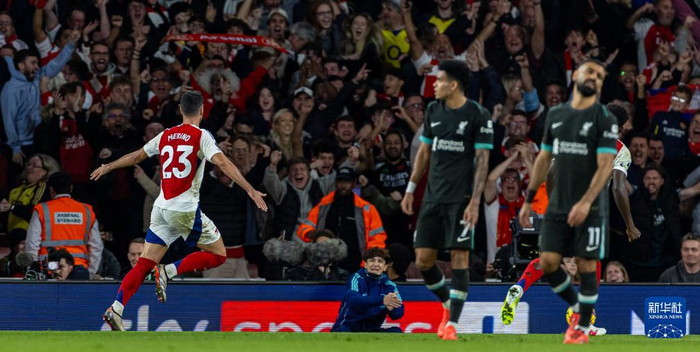 尝试新角色，德媒：罗伊斯将担任下周多特蒙德欧冠比赛评论员（德媒：罗伊斯下周将以评论员身份解说多特欧冠，尝试新身份）