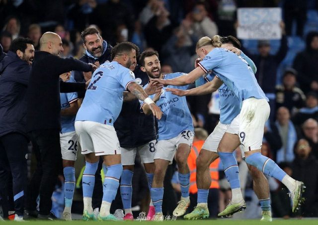 广州男篮末节绝杀辽宁豪取连胜（广州男篮末节压哨击败辽宁，收获连胜）